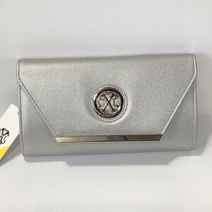 CXL by Christian Lacroix Glam Caviar Clutch with Detachable Chain Silver NWT